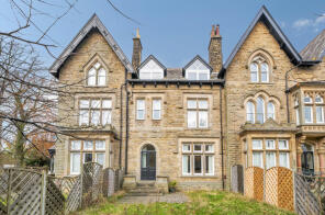 4, Eton Court, Roseville Avenue, Harrogate HG1 4AB
