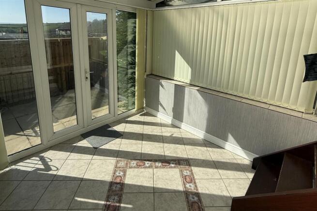 3 bed Terraced for sale Image 10