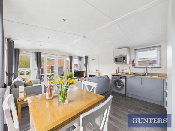 2 bed Park Home for sale Image 5