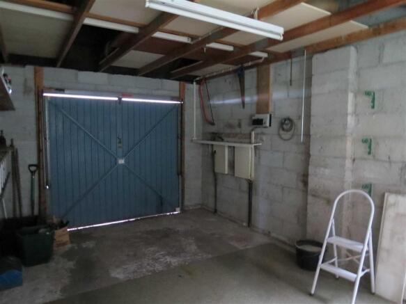 Garage: