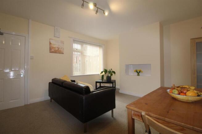1 bed Apartment to rent Image 3