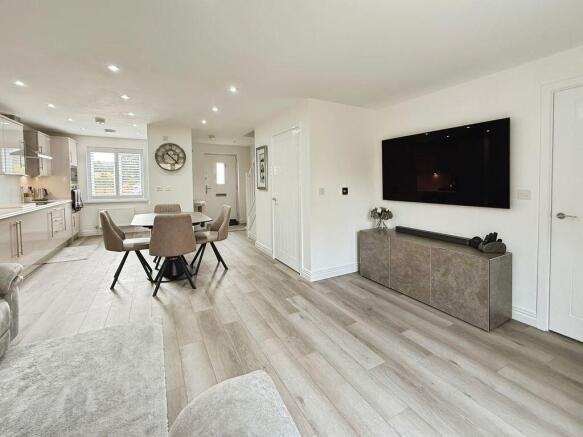 Ashtree Avenue, High Spen photo 4
