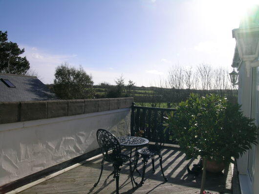 ROOF BALCONY