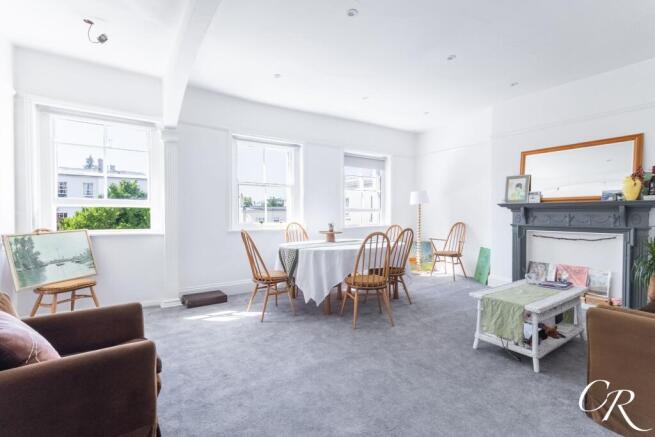 Sitting/Dining Room