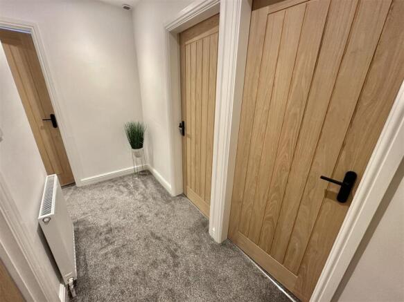 2 bed Detached Bungalow for sale Image 7