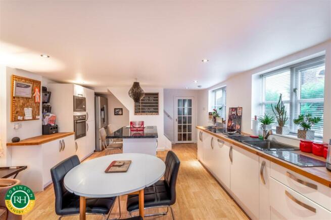 kitchen (1)