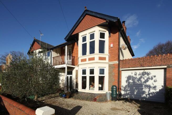 2 Highfield Rd 7462.JPG