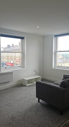 1 bed Apartment to rent Image 4