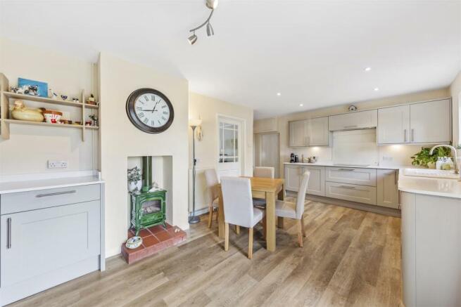 31ChelvestonRdWeb37.jpg