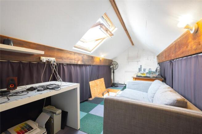 2 bed Terraced for sale Image 12