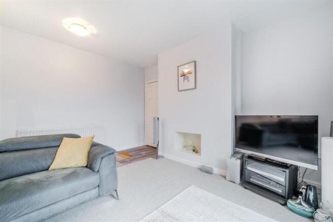 Living Room-4.jpg