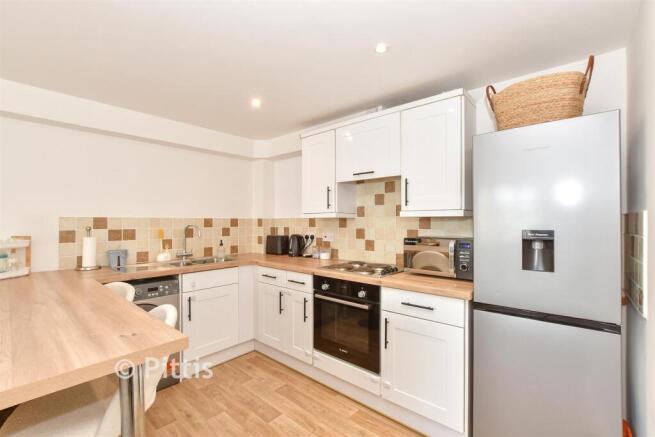 Kitchen/Breakfast Area