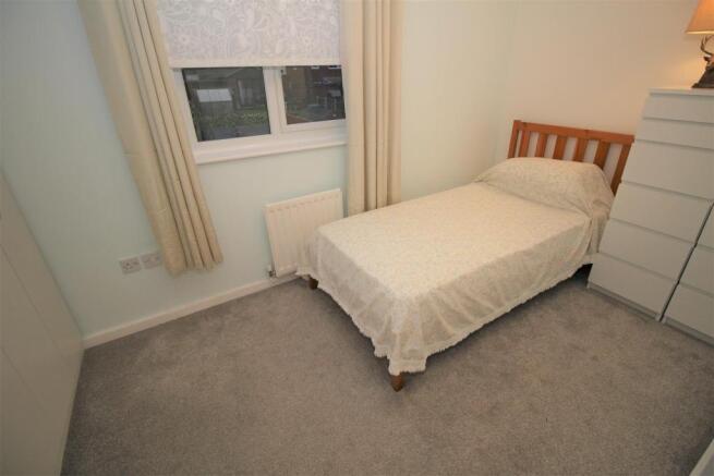 bedroom2.JPG