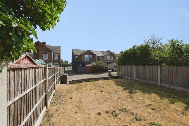 Portland Street, Clowne, Chesterfield photo 4