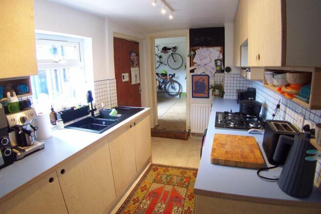 Photo 6