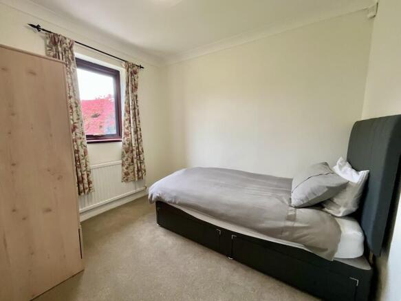3 bed Detached Bungalow to rent Image 6