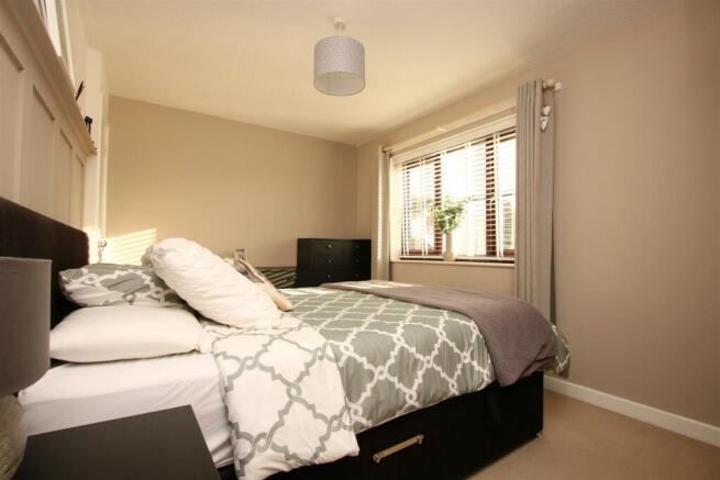 Bedroom 1.JPG