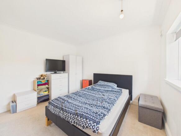 3 bed Terraced for sale Image 12