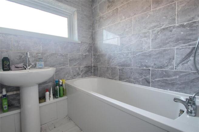 3 bed Terraced for sale Image 10