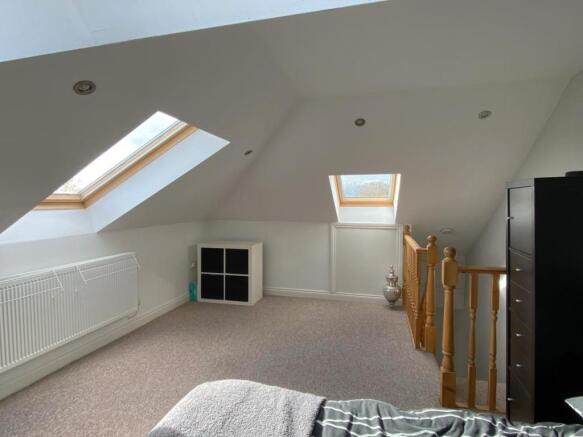 82 Wimmerfield bed1-1.jpg