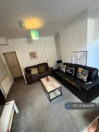 1 bed House Share to rent Image 6
