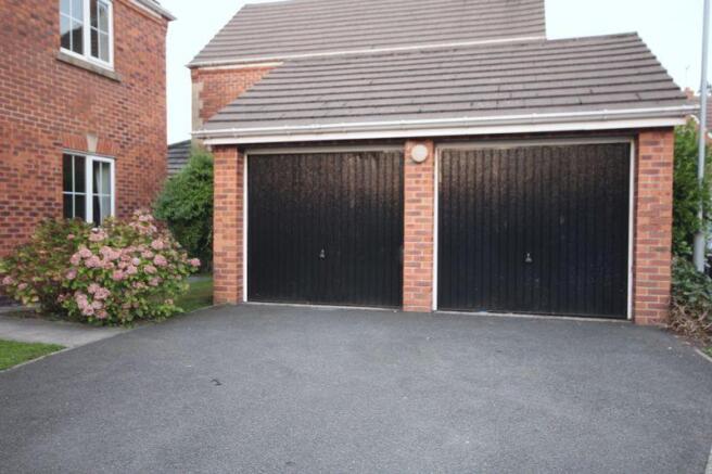 Double Garage ...