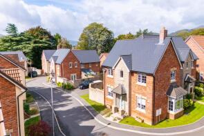 15, Clos Y Pinwydd, Abergavenny NP7 5JP
