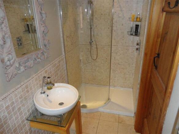 ENSUITE