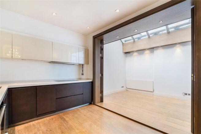 Kitchen/ Dining Room