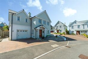 32, Polpennic Drive, Padstow PL28 8FL