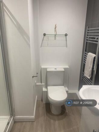 1 bed Flat to rent Image 5