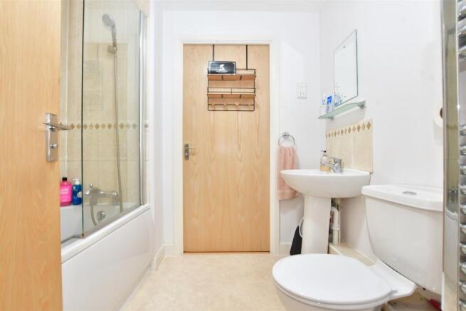 Jack And Jill Bathroom