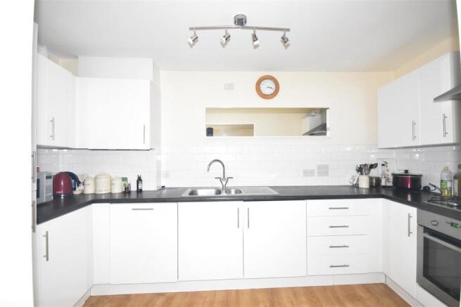 kitchen 1.jpg