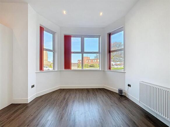 1 bed Apartment for sale Image 6