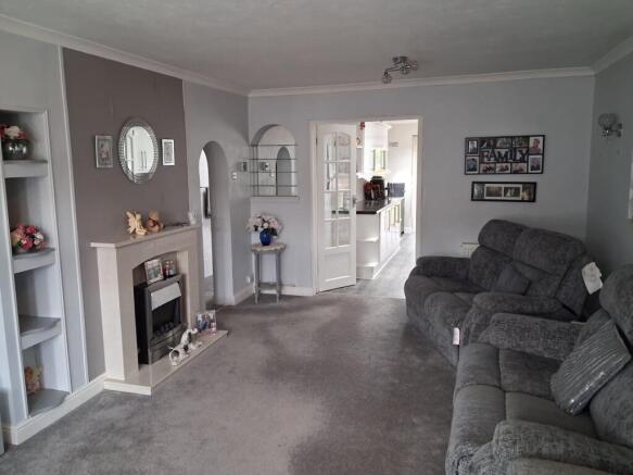 Cranleigh Road, Lower Feltham,TW13 photo 4