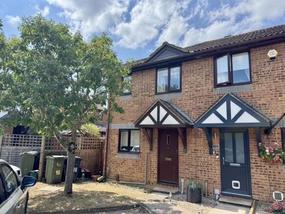 16 Bowers Close -...
