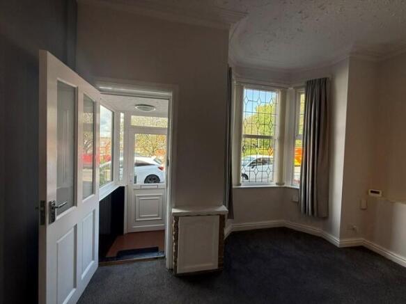 Lounge Bay Window & Porch