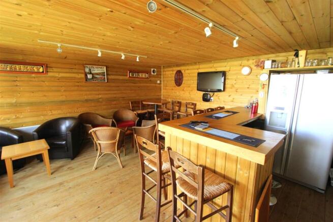Summerhouse/Bar