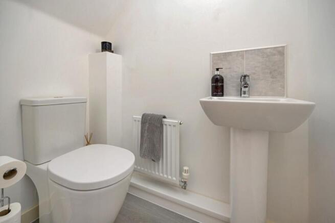 2 bed House for sale Image 10