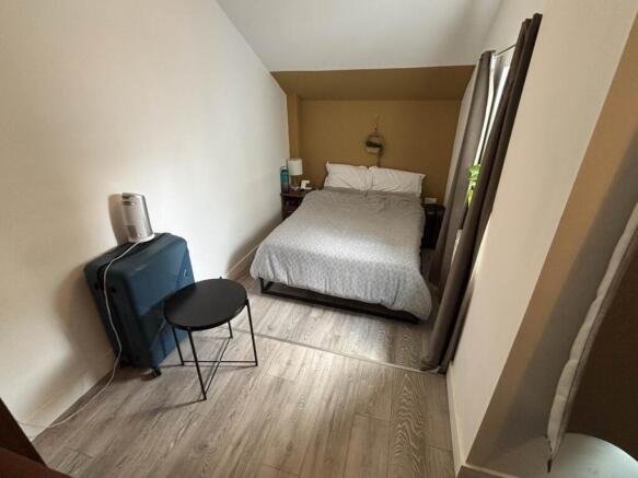 Bedroom (1)