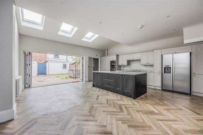 68 Kirby Road, Copnor-Small-PorticoMarketing-SoldB