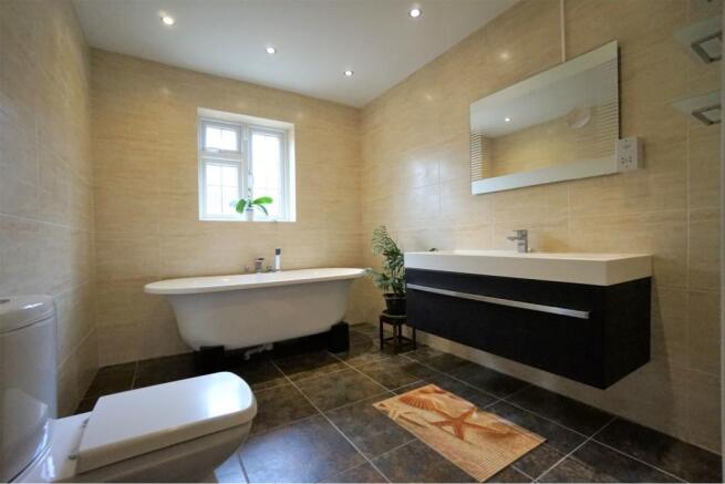Master En-suite