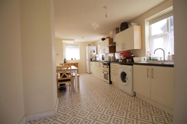 Kitchen..jpg