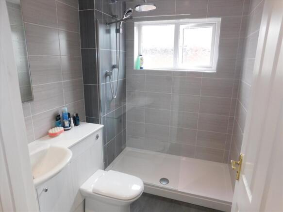 SHOWER ROOM WC