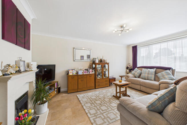 CAM05449G0-PR0027-STILL001