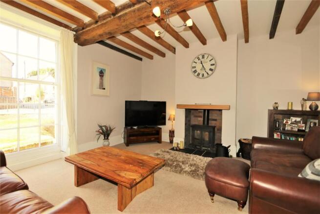 FRONT RECEPTION ROOM