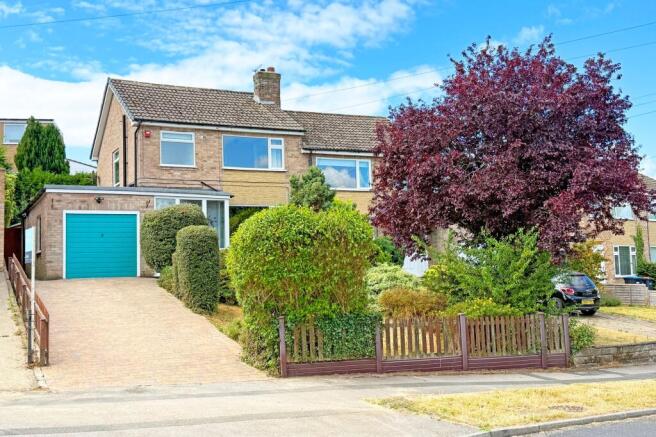 3 bed Semi-Detached for sale in harrogate