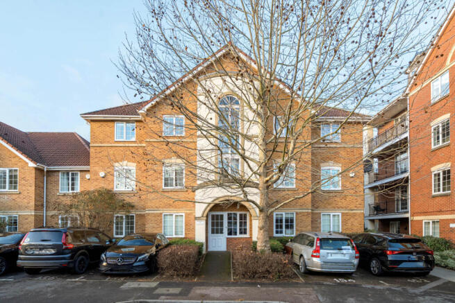 1395816-1-695e753...