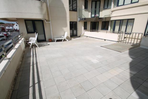 COMM ROOF TERRACE