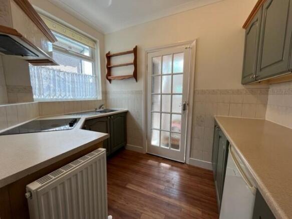 2 bed Semi-Detached to rent Image 7